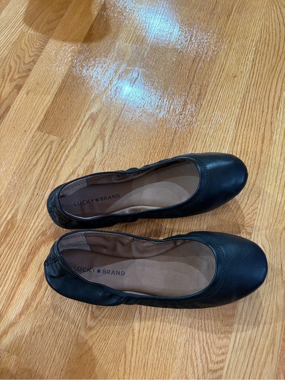 Lucky Brand Black Leather Round-Toe Ballet Flats size 8.5W